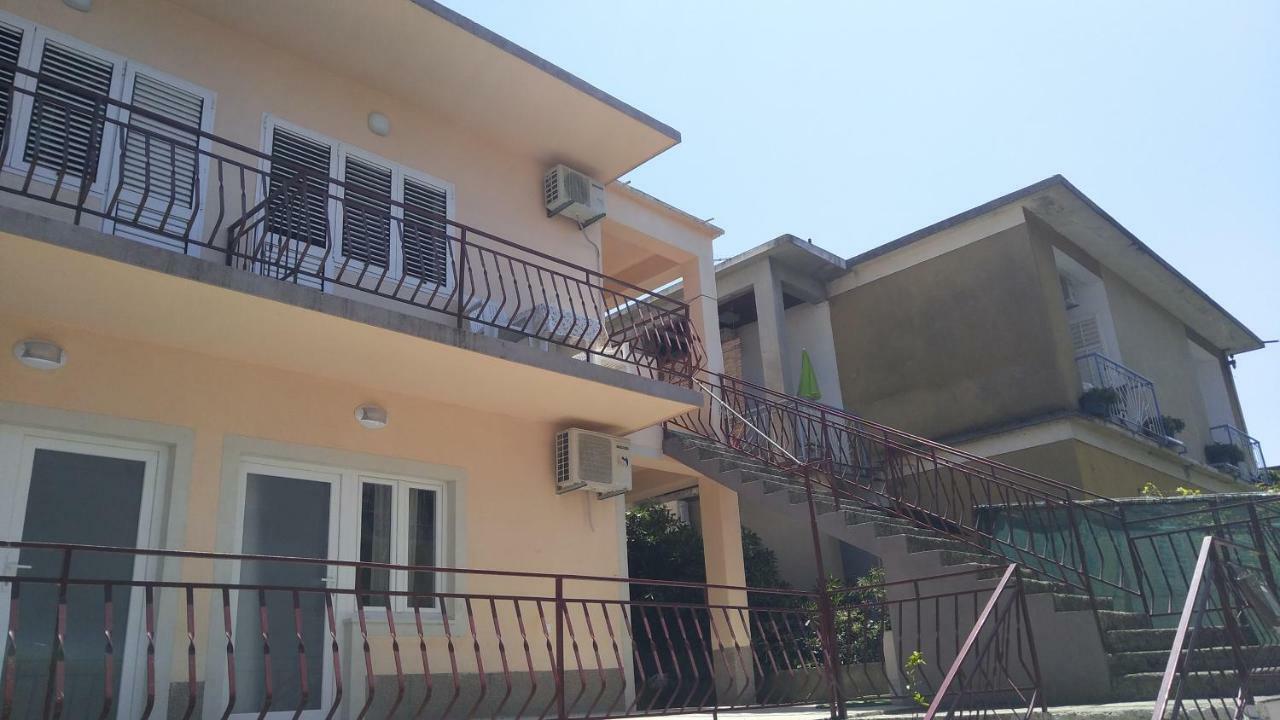 Apartment Skavo Baška Voda المظهر الخارجي الصورة