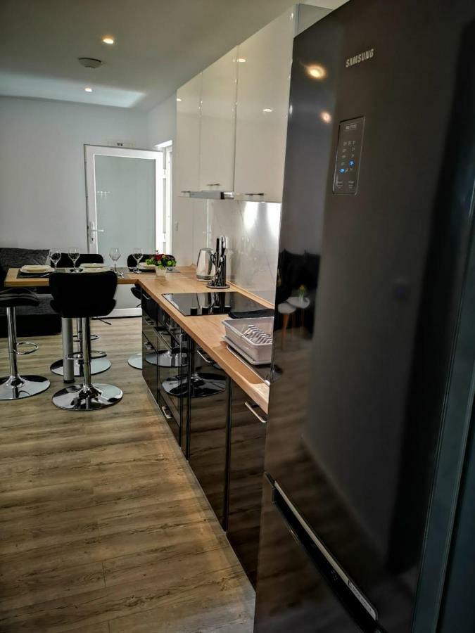 Apartment Skavo Baška Voda المظهر الخارجي الصورة