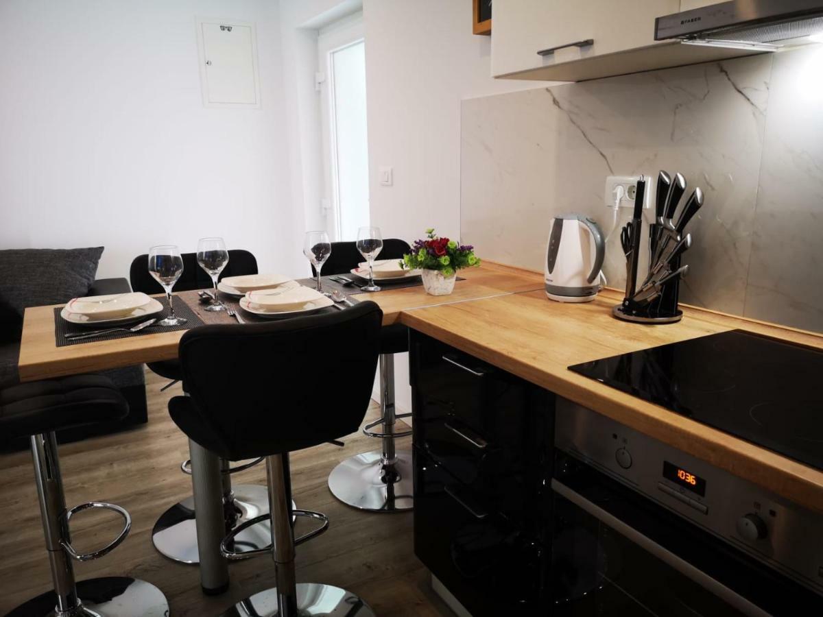 Apartment Skavo Baška Voda المظهر الخارجي الصورة
